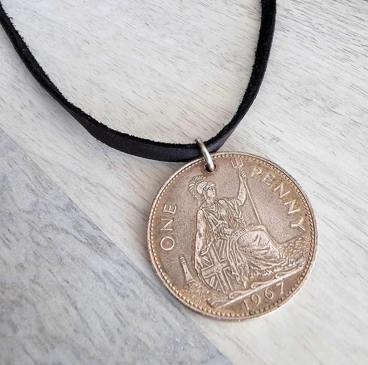 1967 British One Penny Brown Deerskin Leather Cord Necklace, Vintage England Coin, Made in USA, E. Ria Designs, Birthday Anniversary Gift