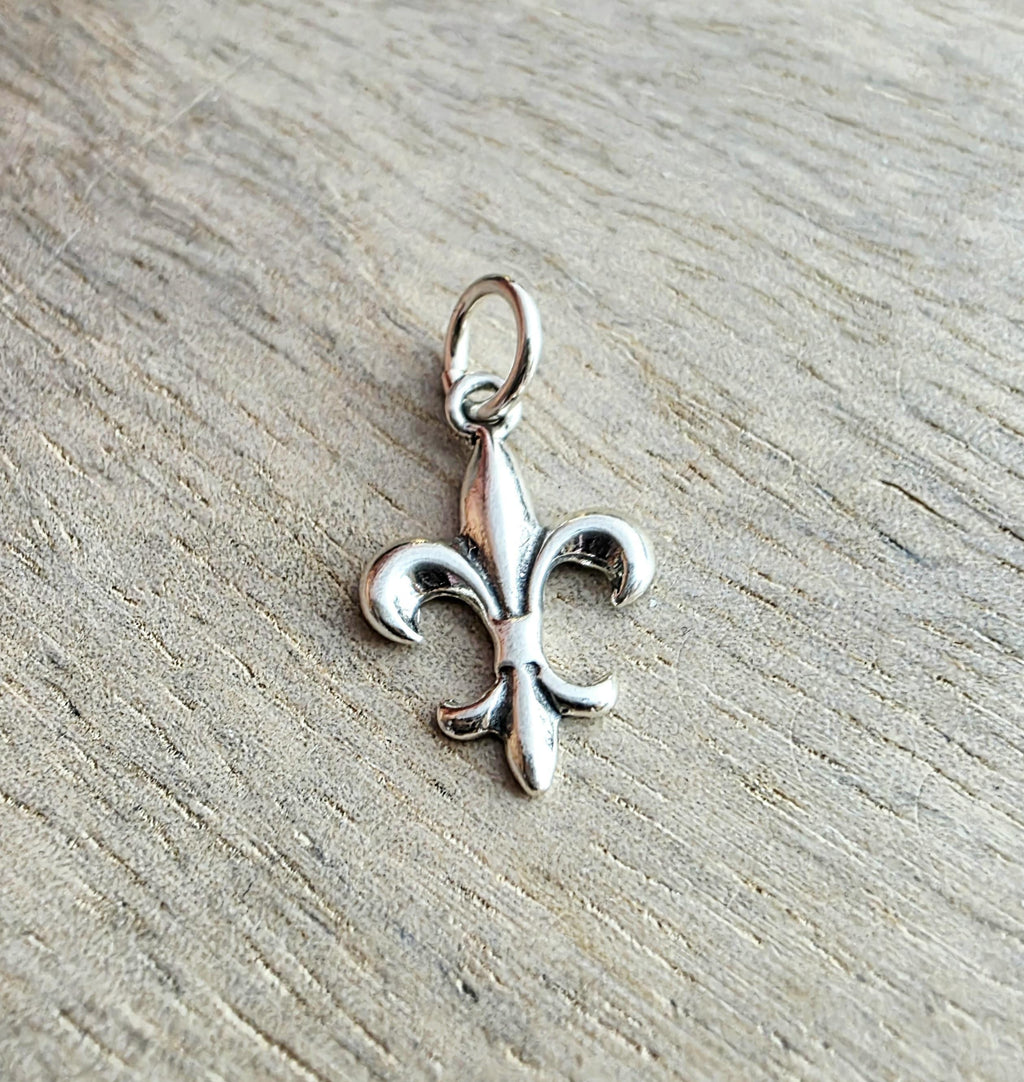 925 Sterling Silver Fleur De Lis Charm for Bracelet or Necklace, Gift Boxed