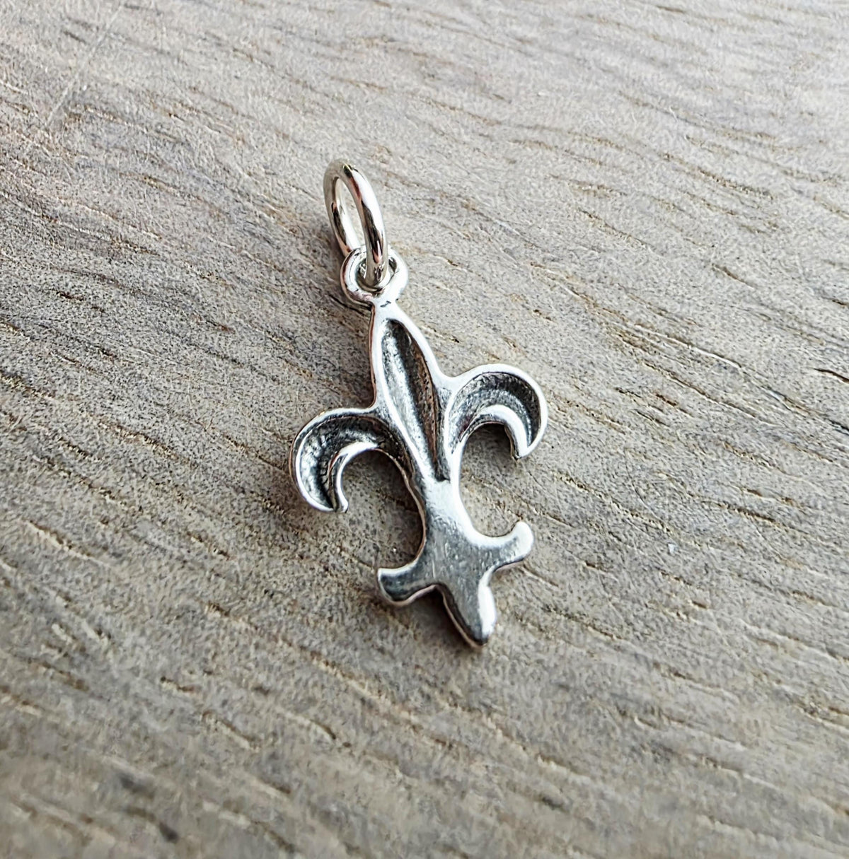 925 Sterling Silver Fleur De Lis Charm for Bracelet or Necklace, Gift Boxed