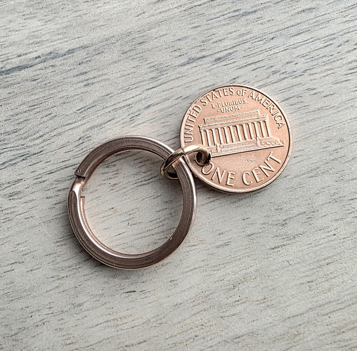 Lucky Penny Keyring, Copper Split Ring, 1976 U.S. Copper Penny Abraham Lincoln, United States Bicentennial Commemorative Coin
