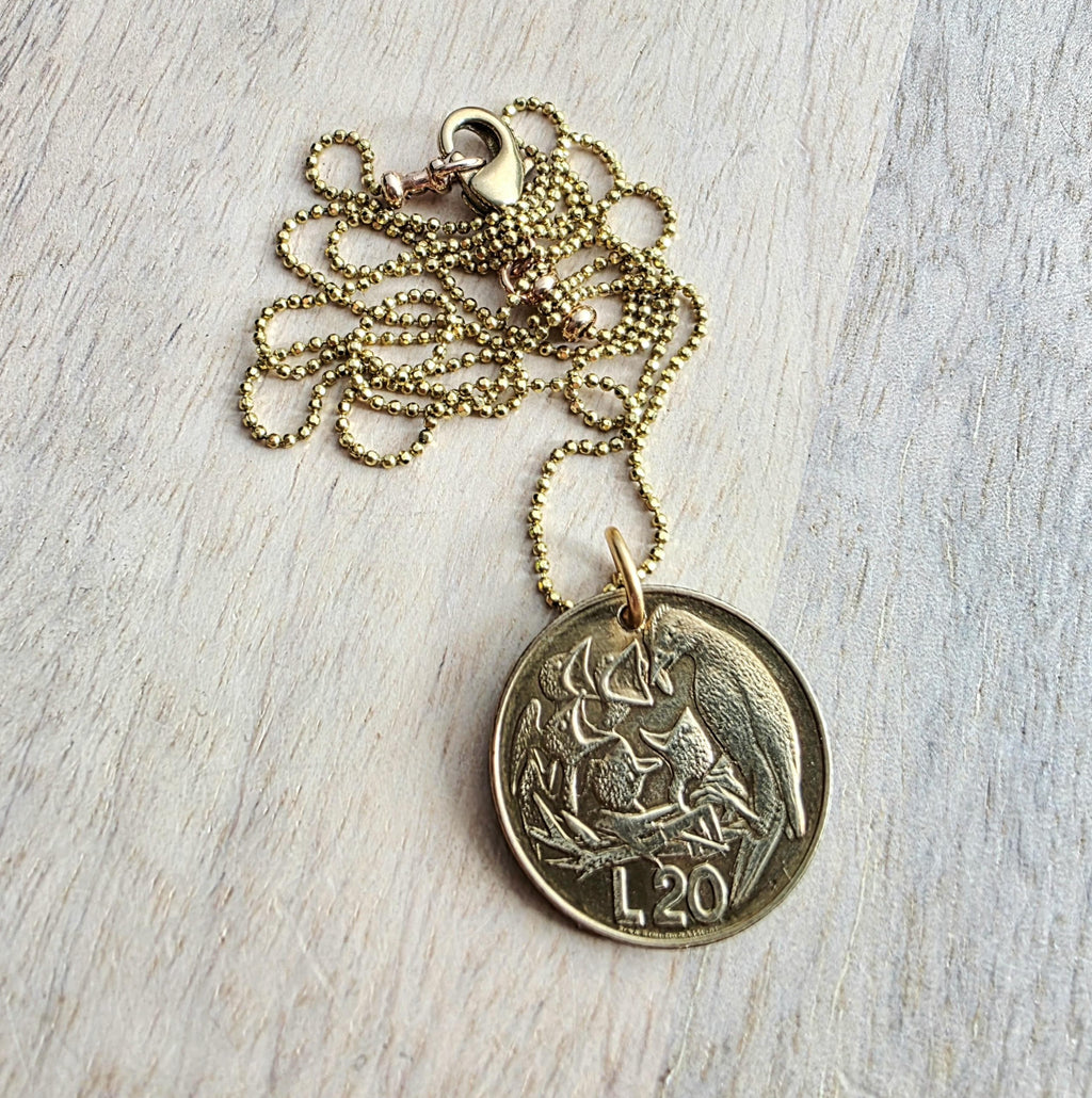 1975 San Marino 20 Lire Coin Necklace, Bird Feeding Babies in Nest, Diamond Cut Brass Ball Chain, Made in USA, Gift Boxed